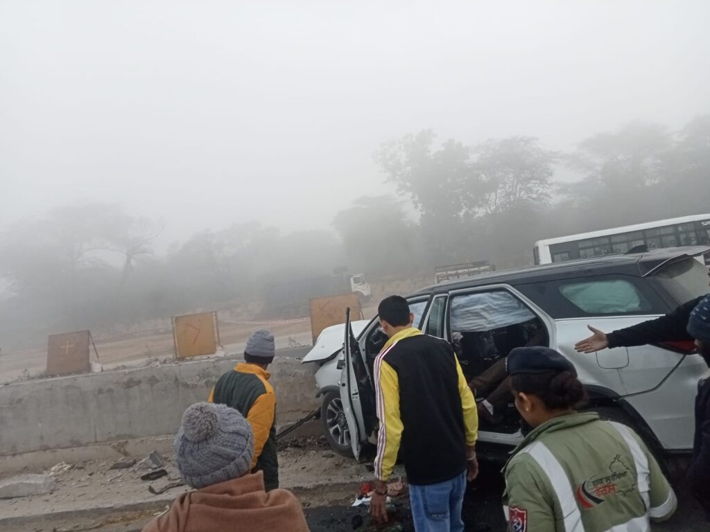 पंजाब में दर्दनाक हादसा, घने कोहरे में हाईवे पर फॉर्च्यूनर डिवाइडर से टकराई, महिला कॉन्स्टेबल समेत 5 की मौत