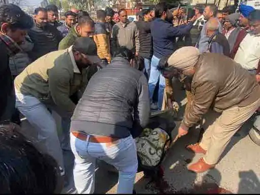 जालंधर में दर्दनाक हादसा, नगर निगम के टिप्पर की टक्कर से एक्टिवा सवार महिला की मौत