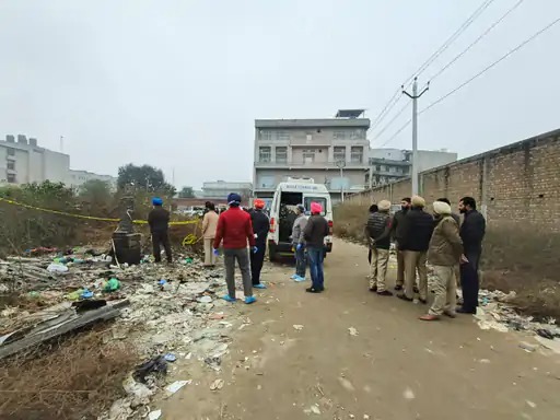 लुधियाना में युवक की टुकड़ों में सफेद ड्रम में मिली लाश, आधा शव जला हुआ, इलाके में सनसनी