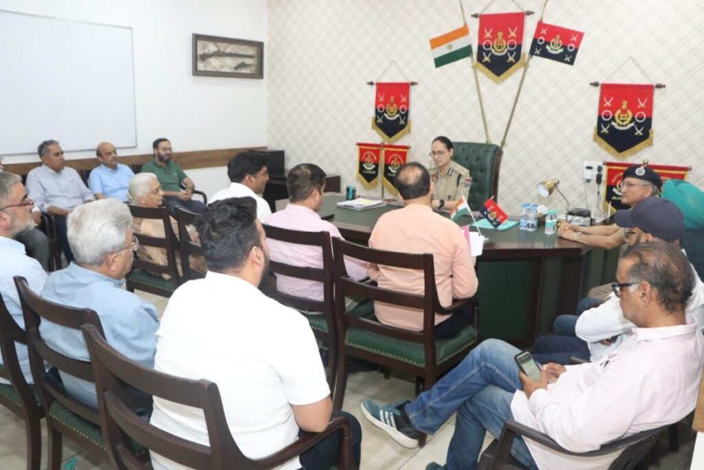 जालंधर में पेट्रोल-डीजल और गैस की कमी नहीं, पैनिक बाइंग न करें: CP धनप्रीत कौर