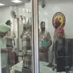 जालंधर में दिनदहाड़े बैंक में लूट, गन पॉइंट पर लाखों रूपए लेकर फरार हुए बदमाश