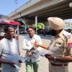 जालंधर में ट्रैफिक पुलिस का सख्त एक्शन, बस स्टैंड पुल के नीचे नाकेबंदी कर ई-रिक्शा के चालान काटे